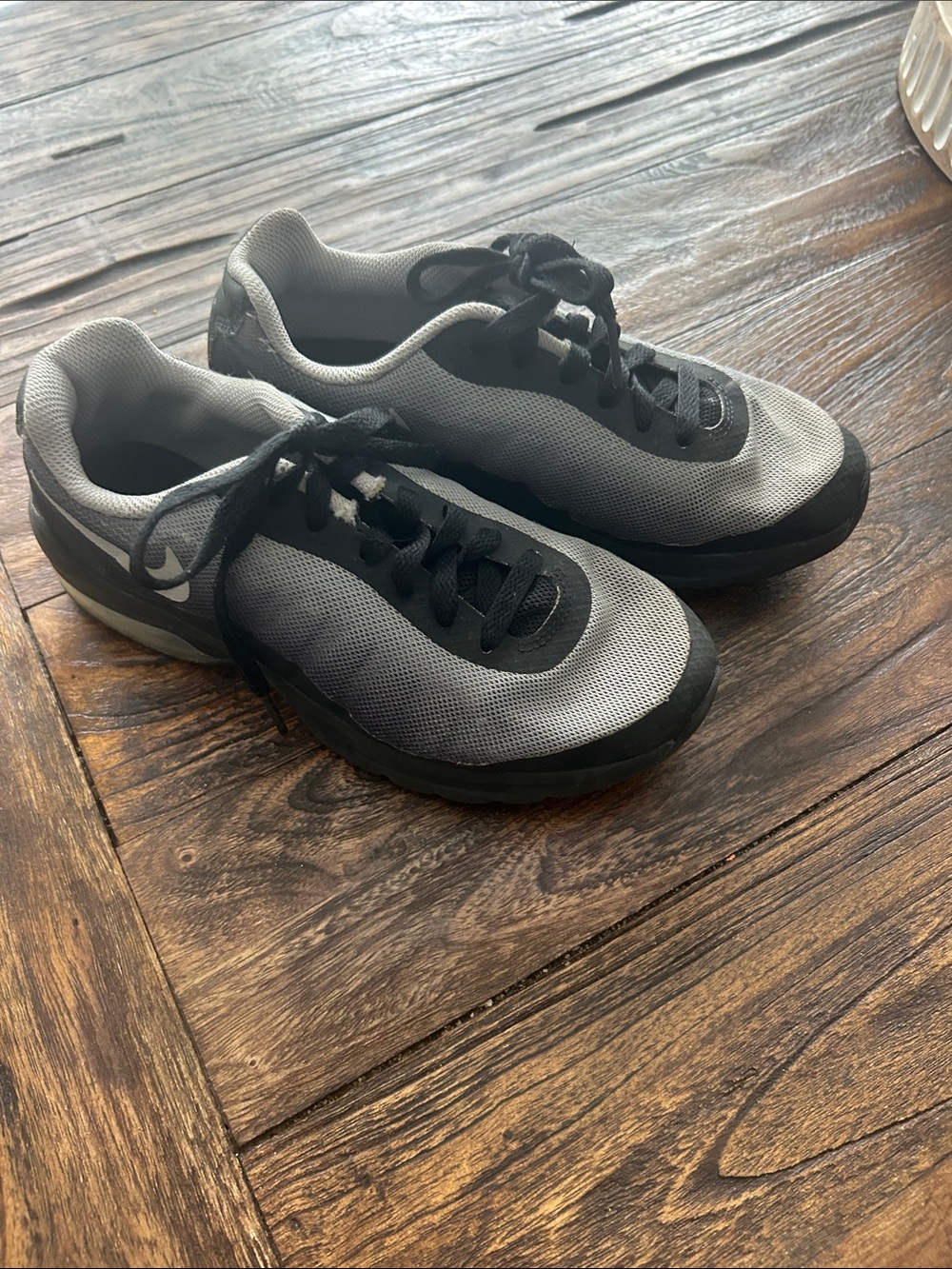 Nike Kids Grey and Black Casual Sneakers
